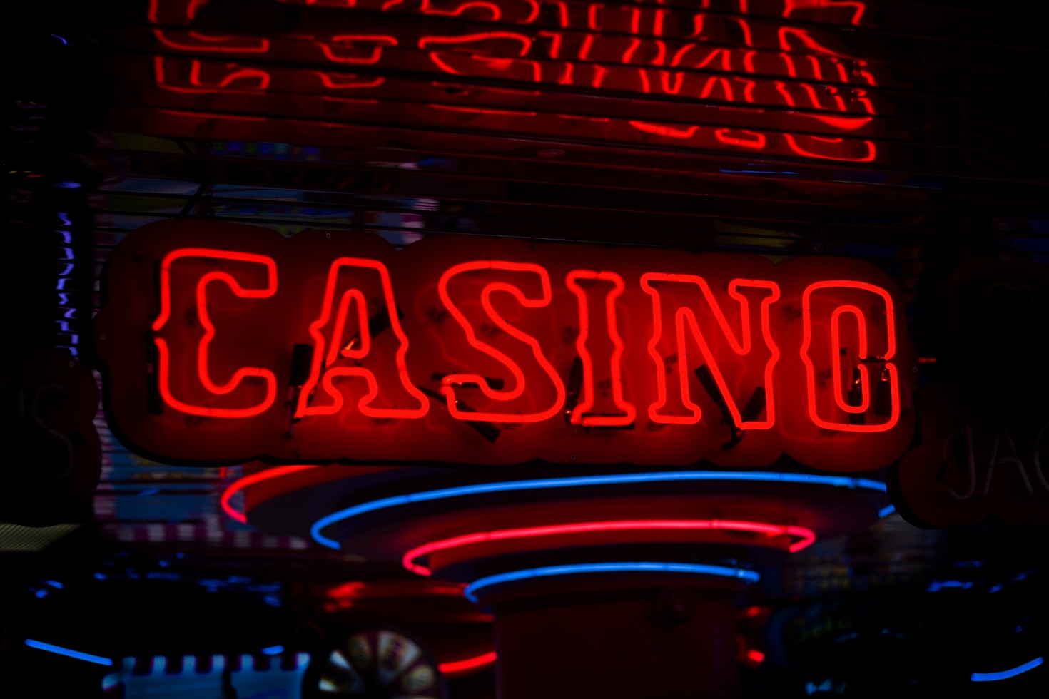 Strategi Dasar Bermain Poker Bagi Pemula